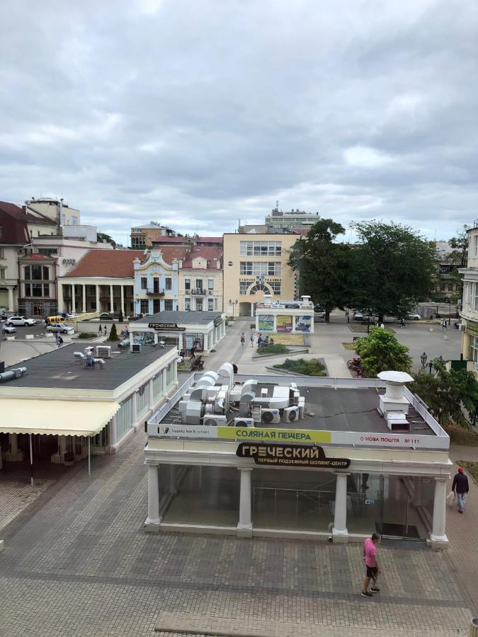 Greek Hostel Odessa Eksteriør billede